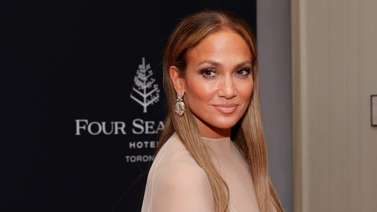 Jennifer Lopez Is Officially in Her Single-and-Unbothered Era [Video]