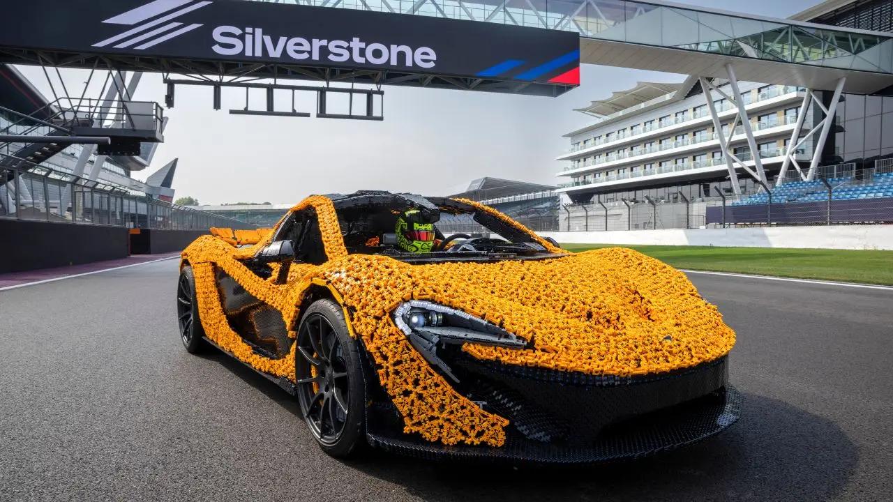 A whopping 342,817 Lego Technic pieces are used to build a sports car [Video]