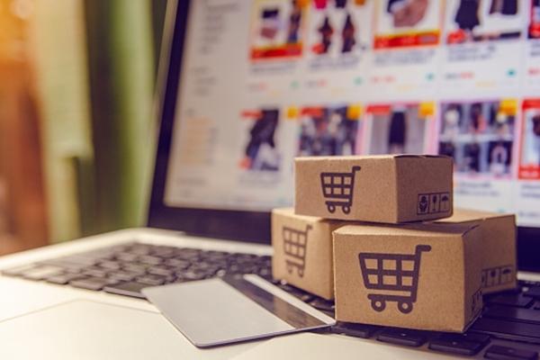 Festive sales on Indian e-commerce platforms cross Rs 54,000 crore in 1st week [Video]