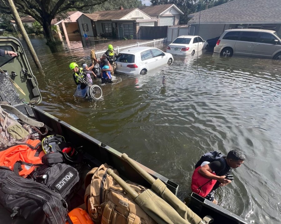 Tampa officers rescue more than 100 people after Hurricane Milton [Video]