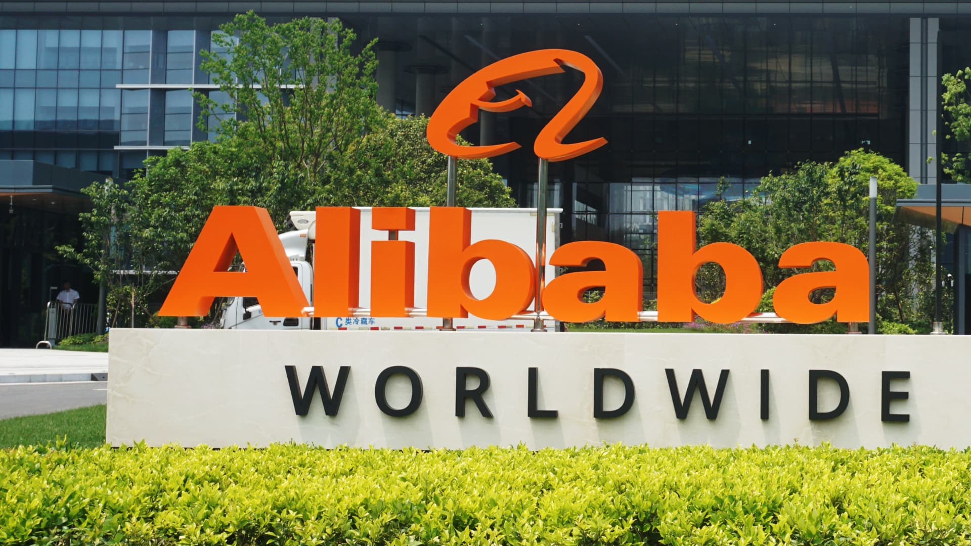 China’s Alibaba claims AI translation tool beats Google, ChatGPT [Video]