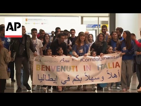 More than 80 Syrian refugees arrive in Rome from Beirut [Video]