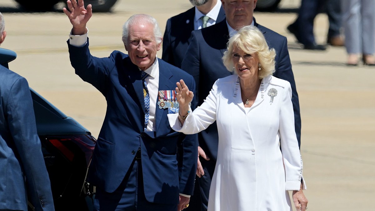 Queen Camilla stuns in elegant white silk dress as she and King Charles receive warm welcome in Canberra [Video]