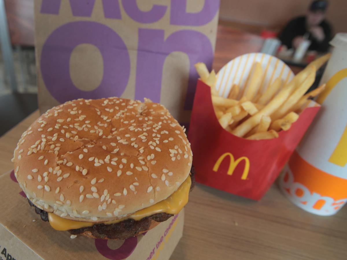 This is how important the Quarter Pounder is to McDonald’s  and why it will want to address E. coli concerns quickly [Video]