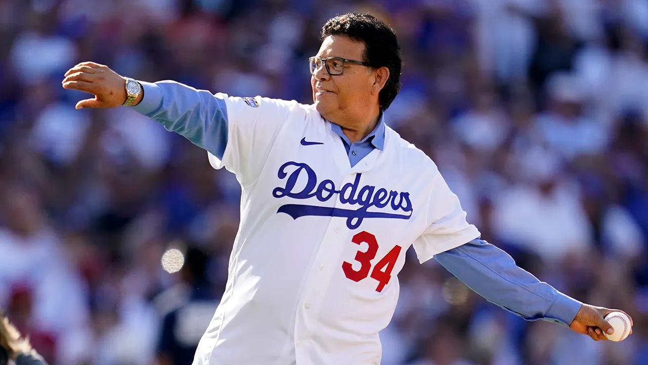 MLB legend Dave Winfield remembers Fernando Valenzuela ahead of World Series Game 1 [Video]