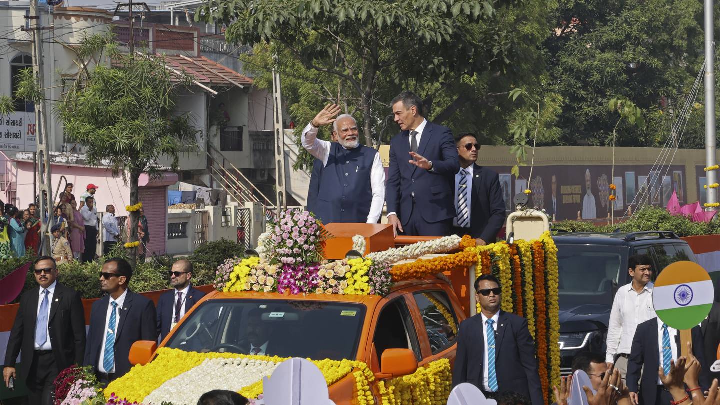 The leaders of India and Spain launch India’s first private military aircraft plant  WSOC TV [Video]