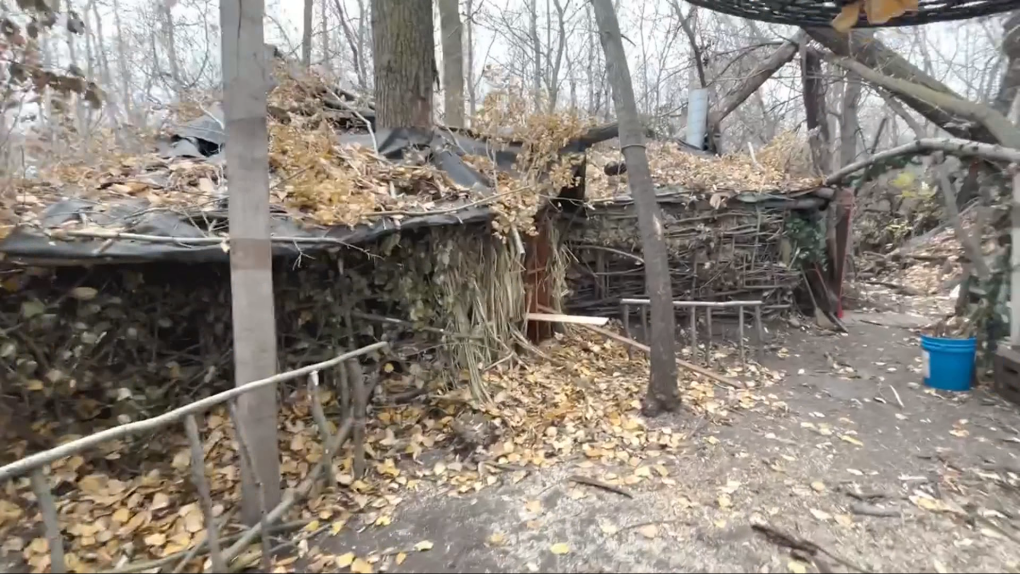 Edmonton Police Service take down elaborate homeless encampment [Video]