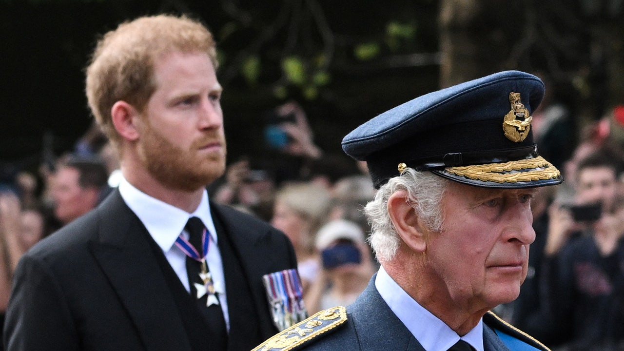 King Charles urged to ignore Prince Harry’s phone calls: author [Video]