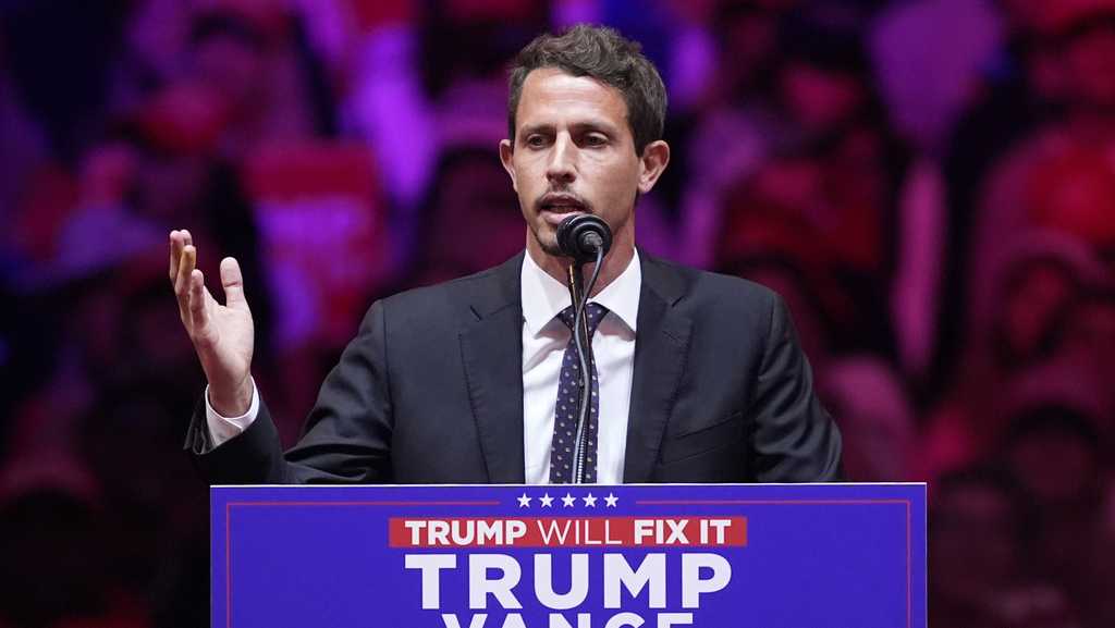 Who is Tony Hinchcliffe, who insulted Puerto Rico at Trump rally? [Video]