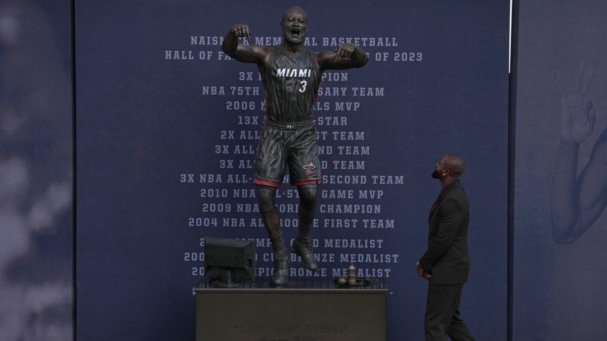 Who made the Dwyane Wade statue? Artist behind it speaks out  NBC New York [Video]