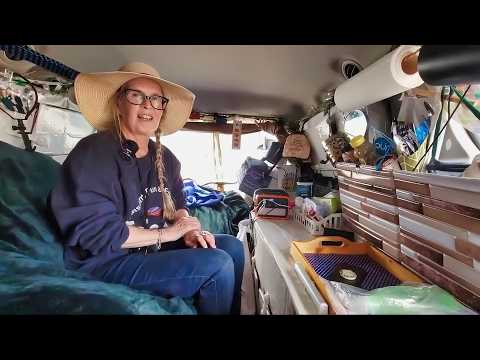 Living SUPER Cheap: Solo Woman’s Super THRIFTY Minivan Lifestyle! [Video]