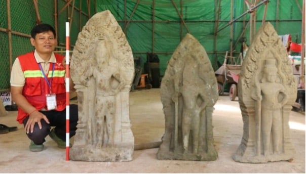 Multiple 11th Century Door Guardian Statues Unearthed at Angkor Thom [Video]