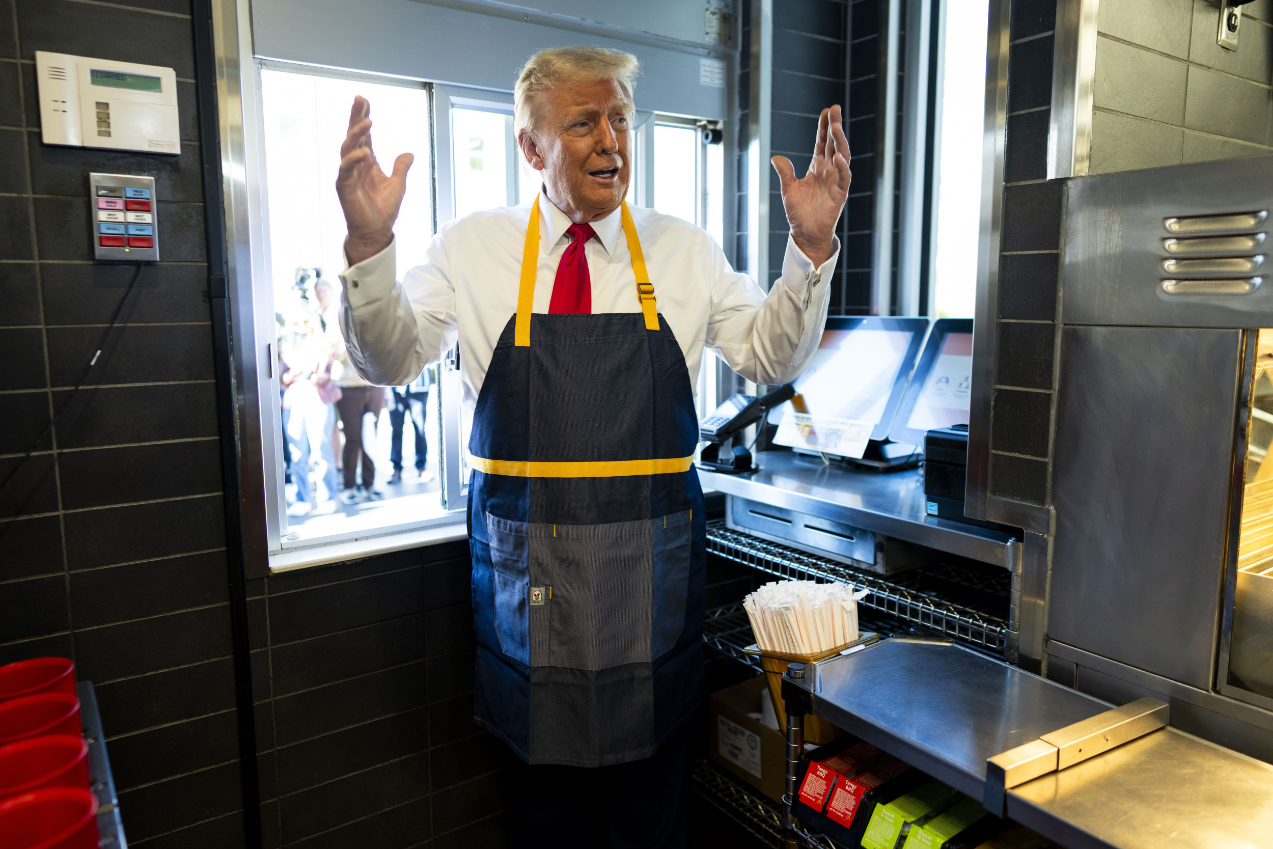 Trump’s McDonald’s Uniform Inspires TikTok Halloween Costume Trend [Video]