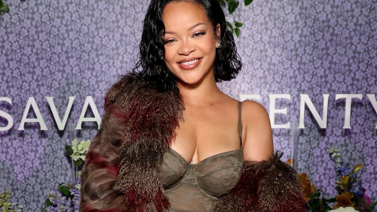 Black Twitter Is Loving Video of Rihanna Chasing her Two Boys