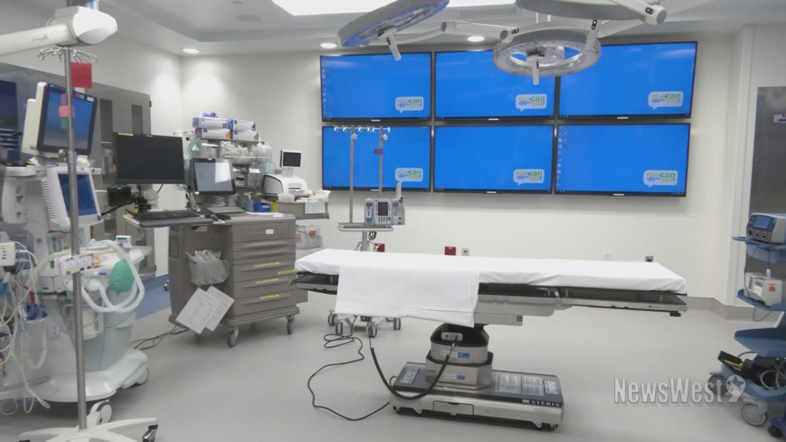 Medical Center Hospital neurosurgeon incorporates augmented reality into surgical procedure [Video]