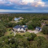 6 Bedroom Home in College Station [Video]