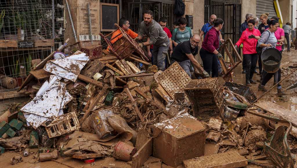 Unprecedented floods kill more than 200 in Spain [Video]