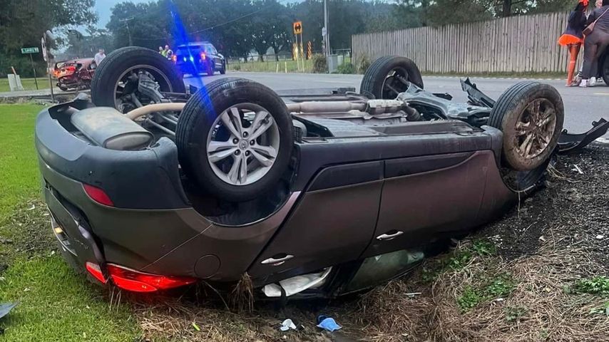 Two vehicle crash in Geismar results in overturned car, moderate injuries [Video]