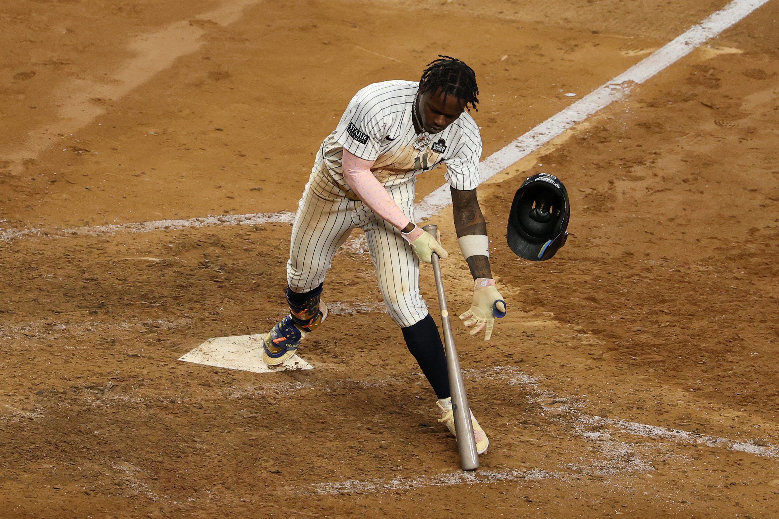 MLB News: Dodgers’ Miguel Rojas Takes Parting Shot at Yankees’ Jazz Chisholm on Social Media [Video]