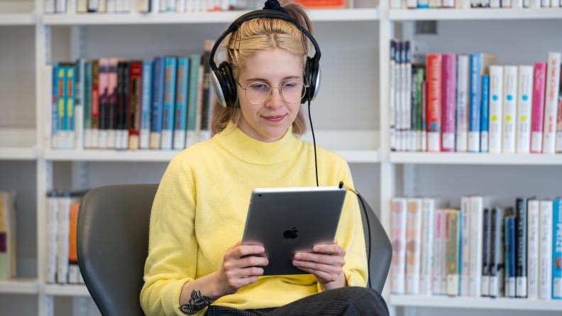 Edmonton Public Library launches audiobook app [Video]