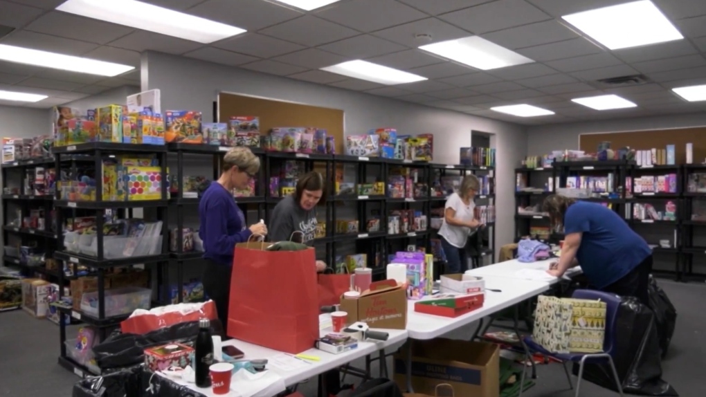 Christmas Hope seeking volunteers as campaign prepares to assist 10,500 people [Video]