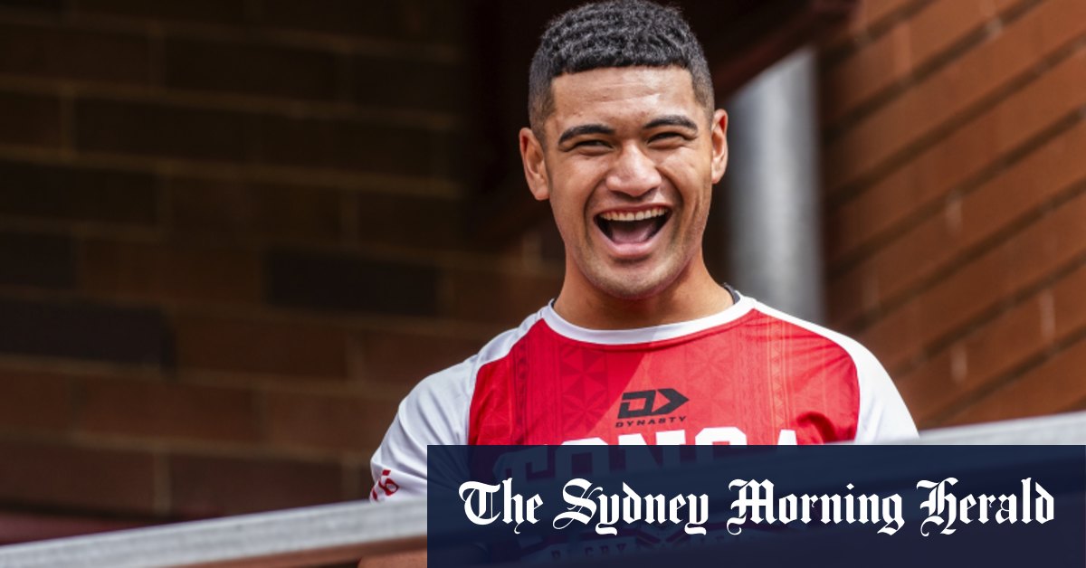 Rise of Tonga star Isaiya Katoa: Wayne Bennett, the school uniform and the NRLs next great halfback [Video]