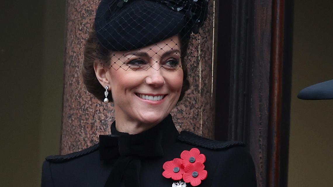 Kate marks Remembrance Sunday along with King Charles III [Video]