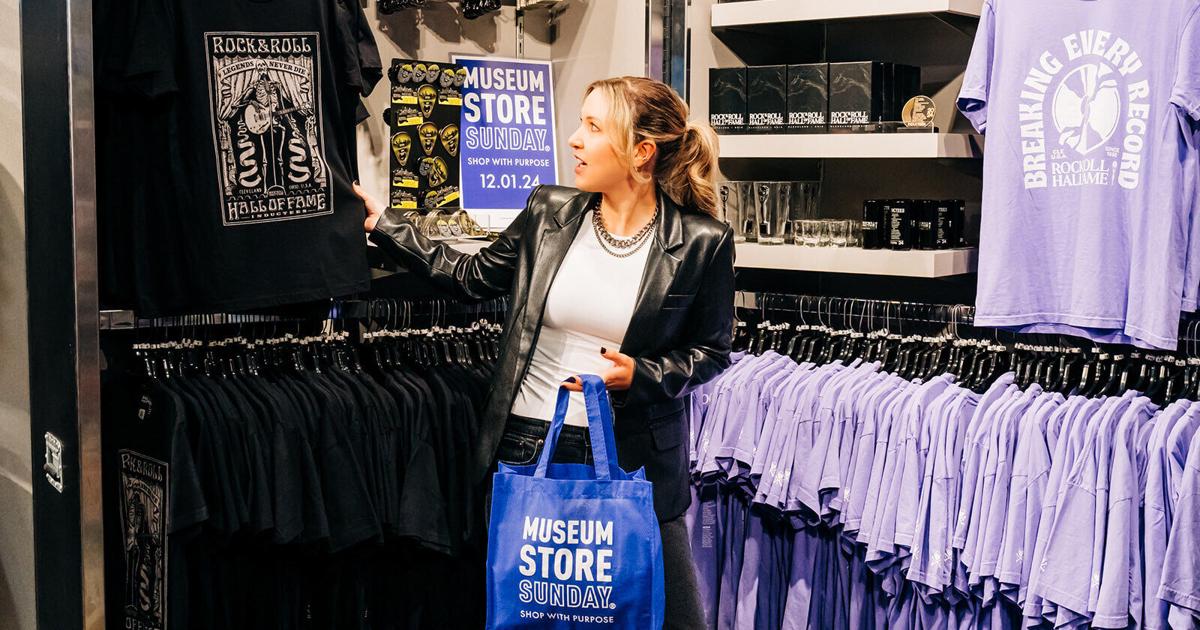 Taylor Tomlinson Shops for Locally Made Holiday Gifts at Rock & Roll Hall of Fame Ahead of Museum Store Sunday Taking Place Dec. 1 | PR Newswire [Video]