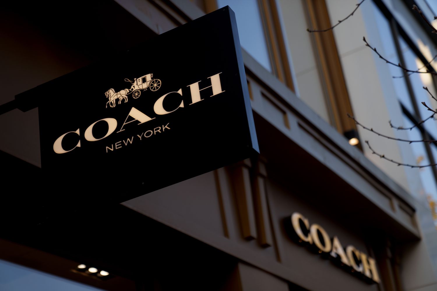 Coach Parent Tapestry Stock Soars, Capri Falls as Brands Call Off Merger [Video]