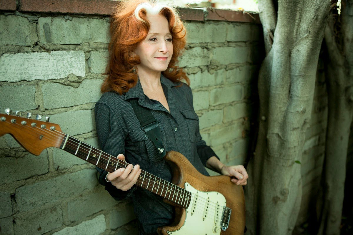 10 Best Bonnie Raitt Songs of All Time [Video]