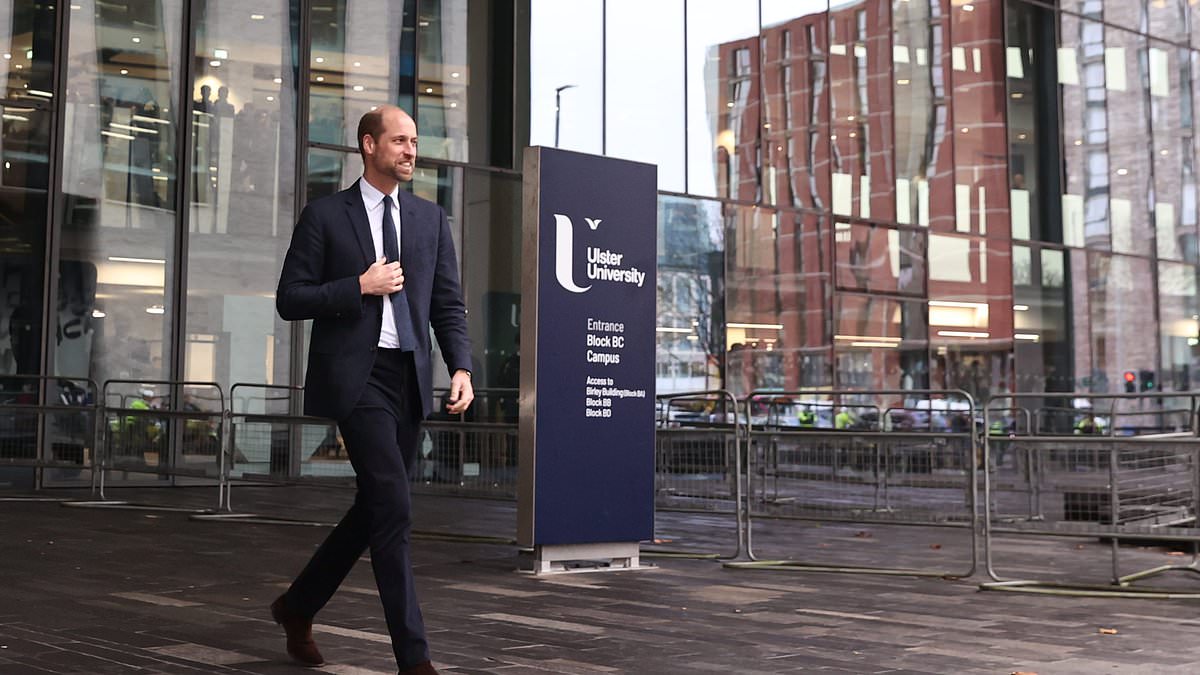 Prince William is booed as he leaves Ulster University campus to chants of ‘Free Palestine’ during Belfast visit [Video]