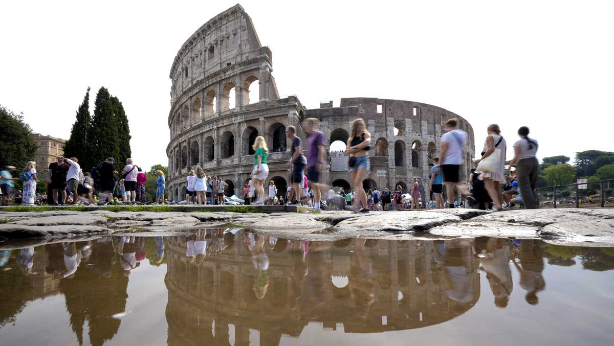 Rome Colosseum to have staged gladiators in Airbnb deal [Video]