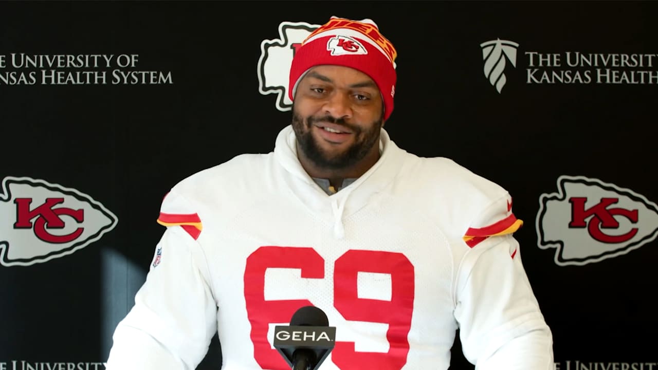 Defensive Tackle Mike Pennel on Chris Jones: ‘Being on the Field with Him Makes my Job a lot Easier’ [Video]