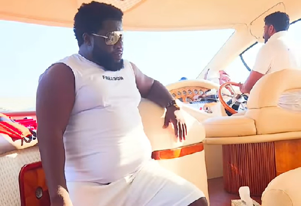 Prophet Azuka rents a yacht in Dubai, celebrates his birthday in grand style [Video]