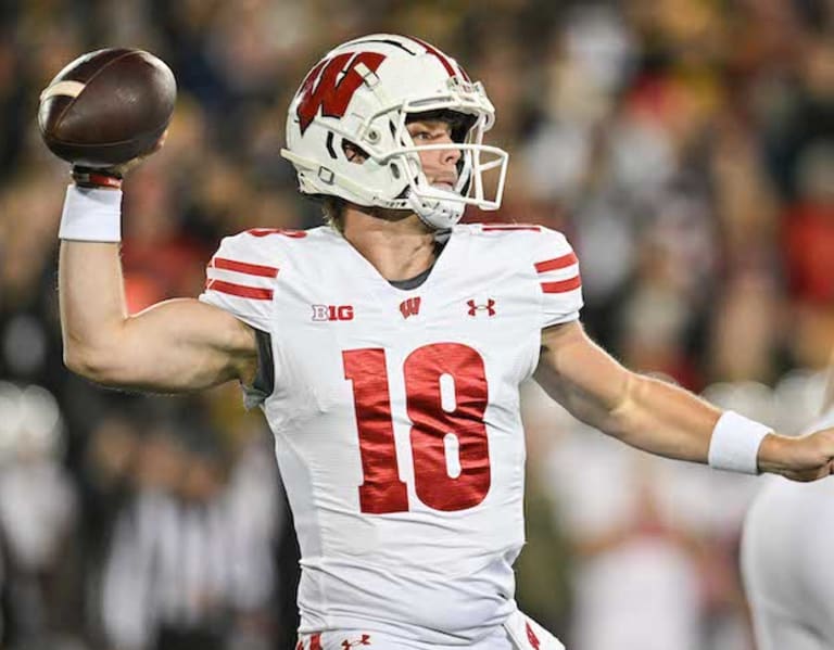 Wisconsin players talk 16-13 loss to Oregon [Video]