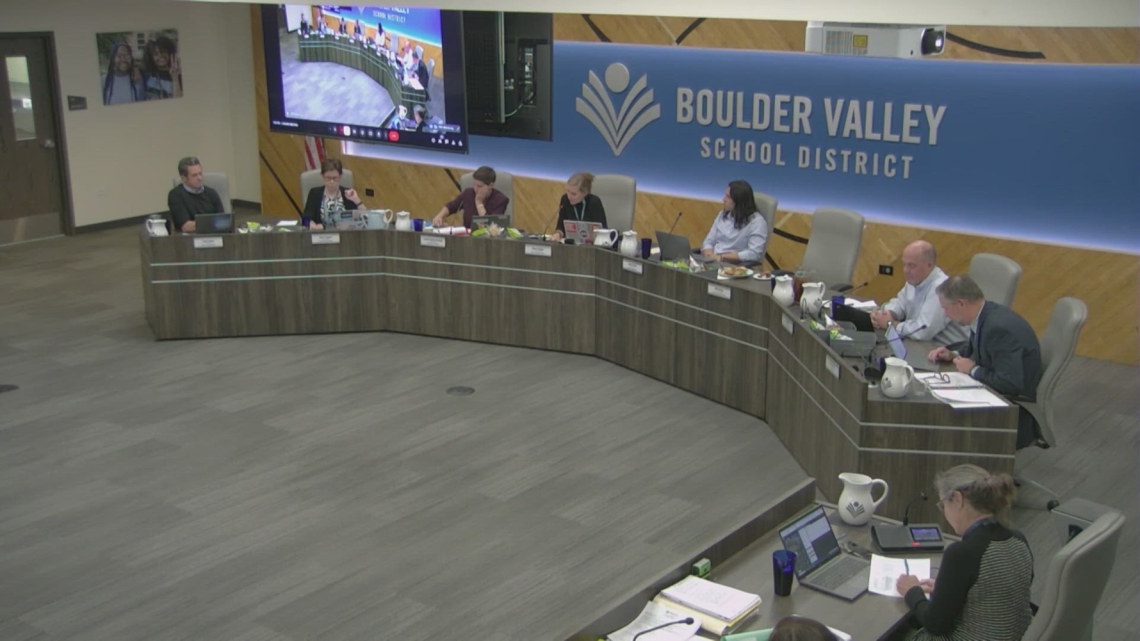 Boulder Valley School District will ban phone-use in high schools [Video]