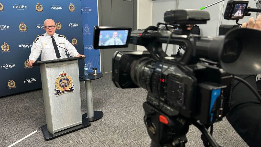 Retiring Edmonton police chief coy about future [Video]