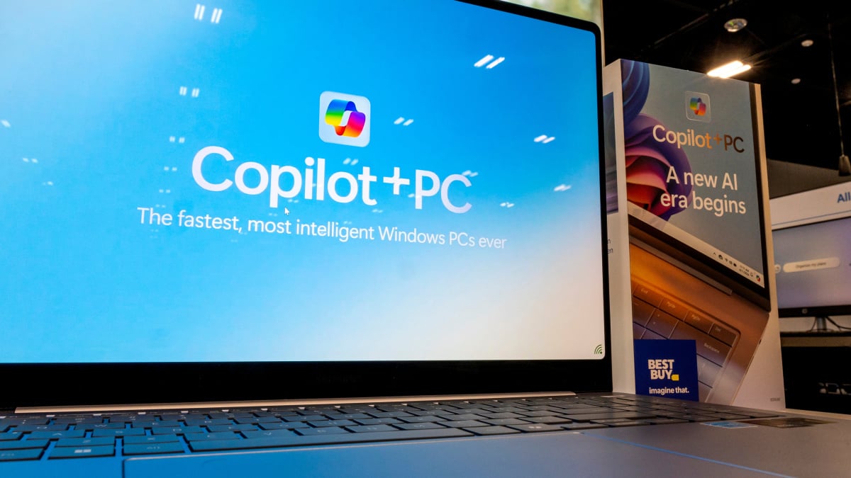 Microsoft displays full-screen Copilot+ PC ads to Windows 10 users [Video]