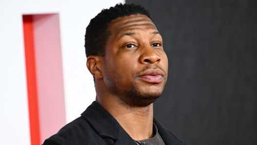 Actor Jonathan Majors ex-girlfriend drops assault and defamation lawsuit against once-rising star [Video]