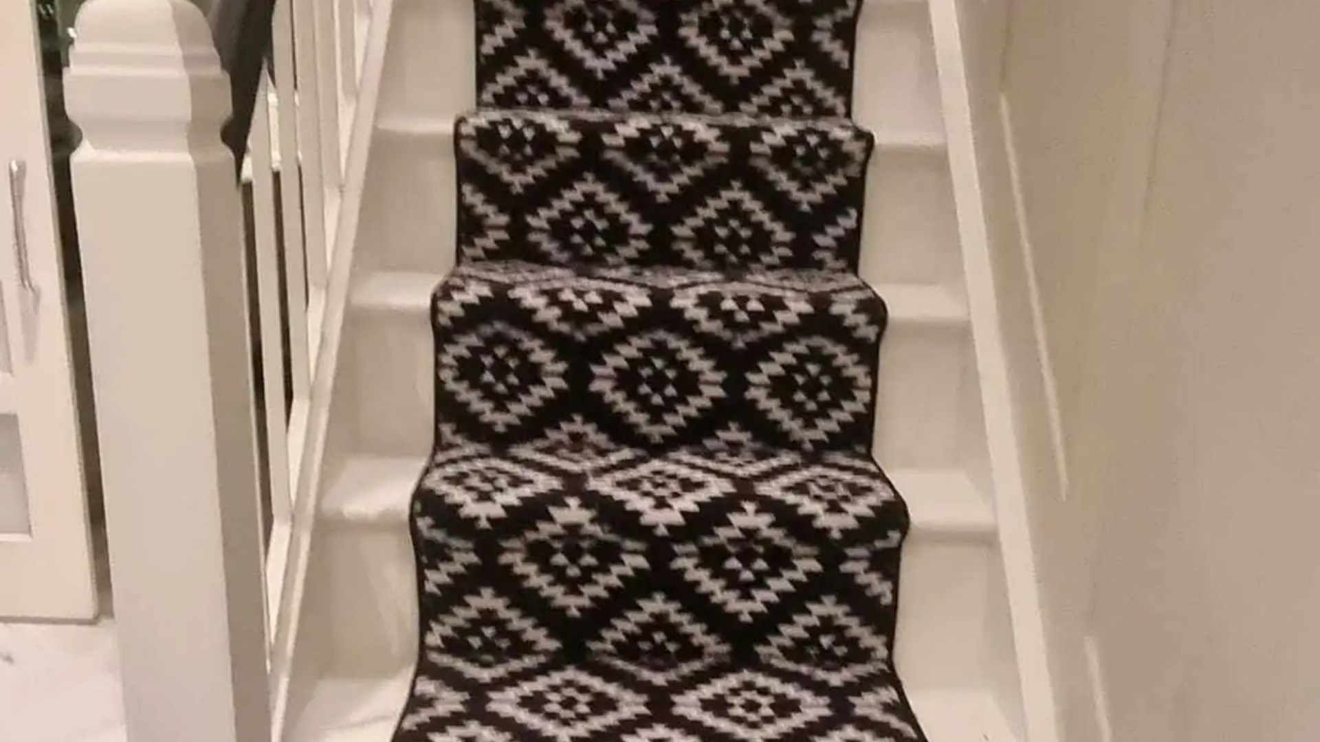 We gave our dull stairs a mega makeover thanks to a 19 buy from Asda – it only took a day and saved us hundreds [Video]