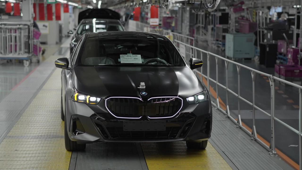 BMW iFactory Automated Driving In-Plant (AFW) – [Video]