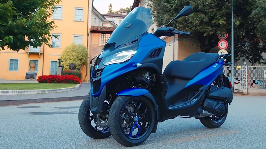 All New 2025 Piaggio MP3 310 With Front Wheels Scooter [Video]