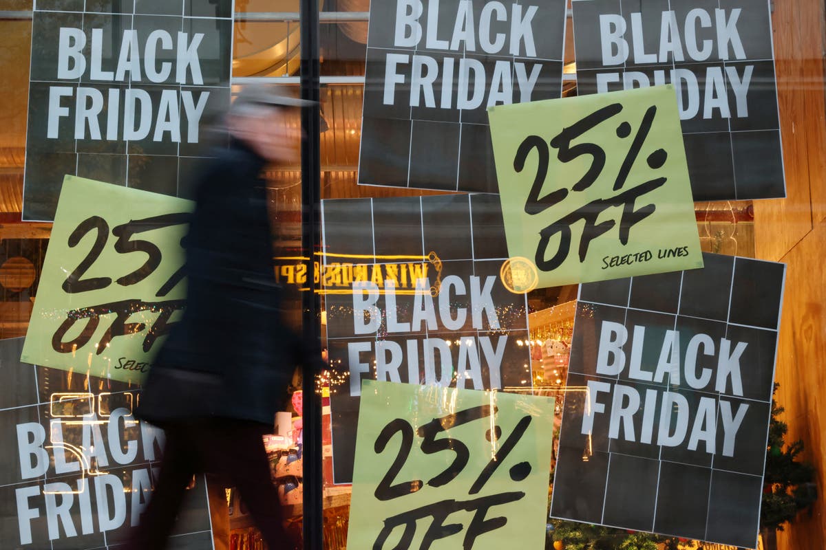 Black Friday: What time should you hit the stores? [Video]