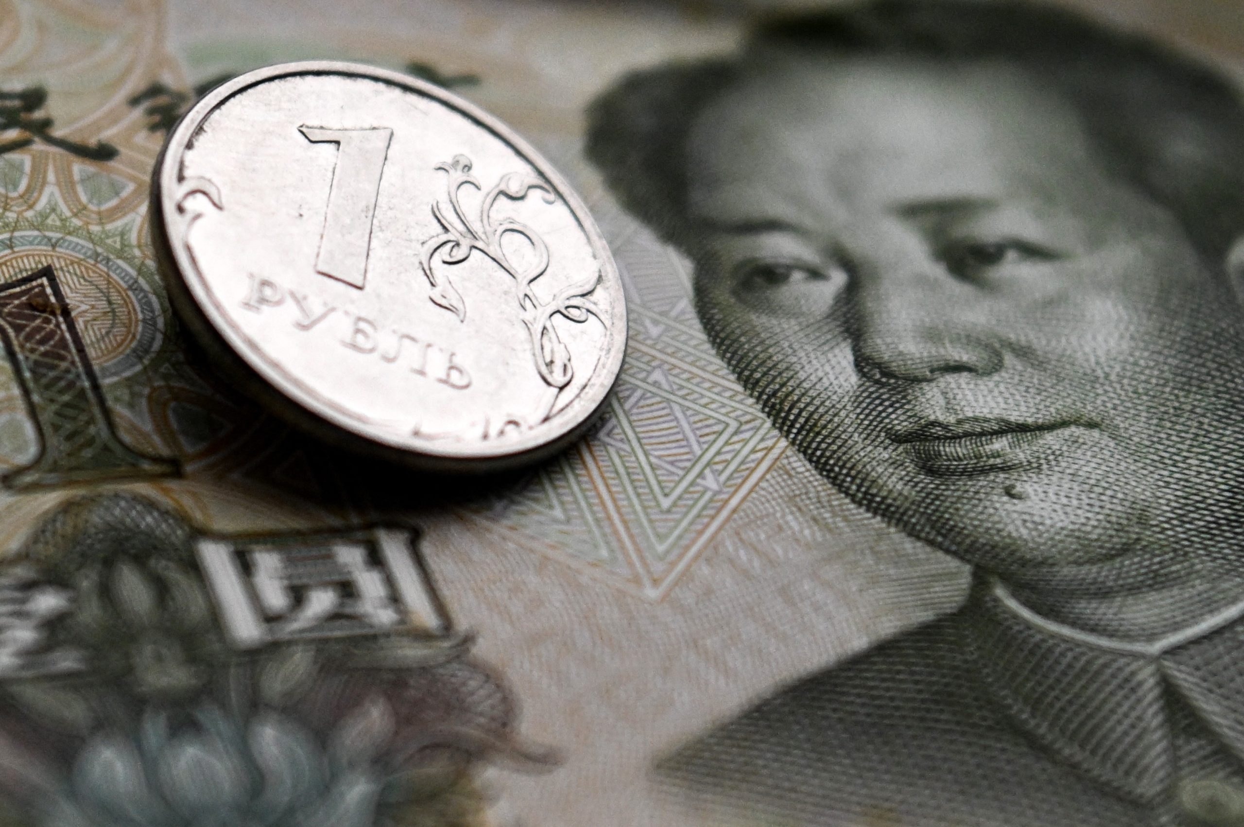 Russian Ruble Plunge Hurting Chinese Companies: Report [Video]