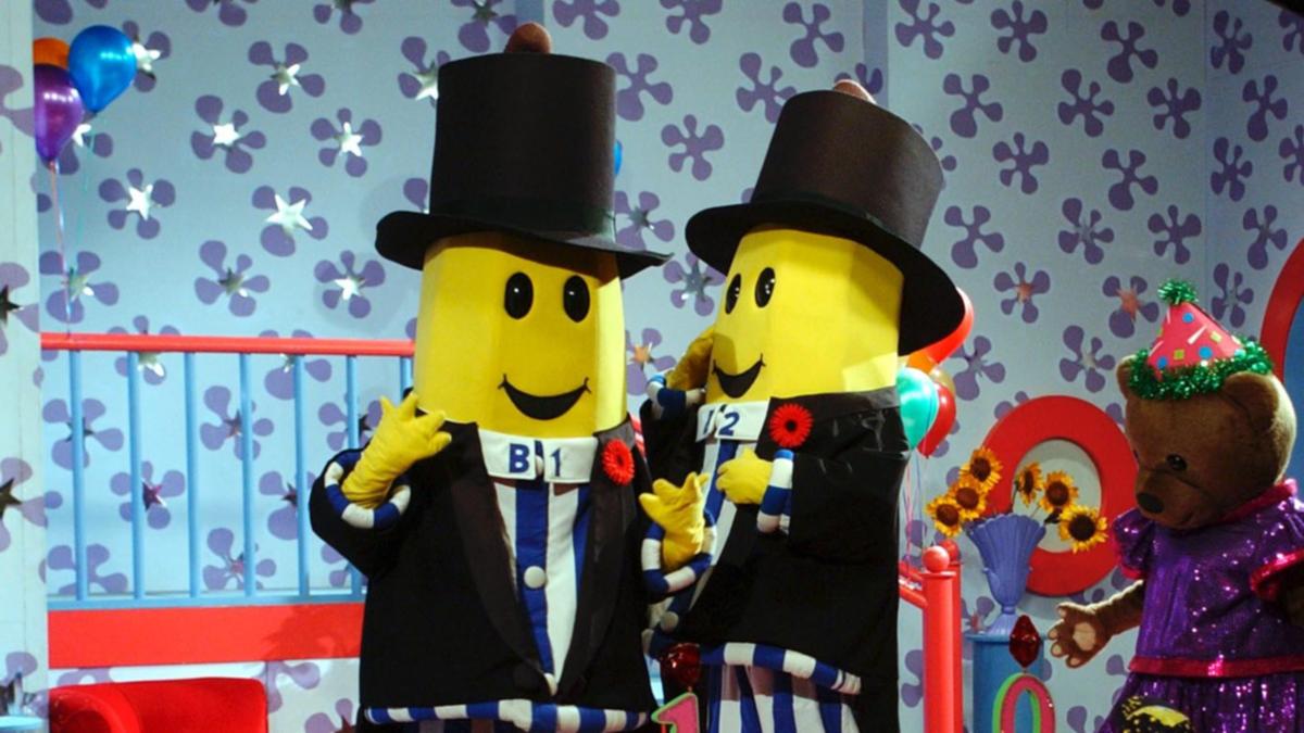 Bananas in Pyjamas star claims iconic B1 and B2 costumes stolen by Russian mobsters [Video]