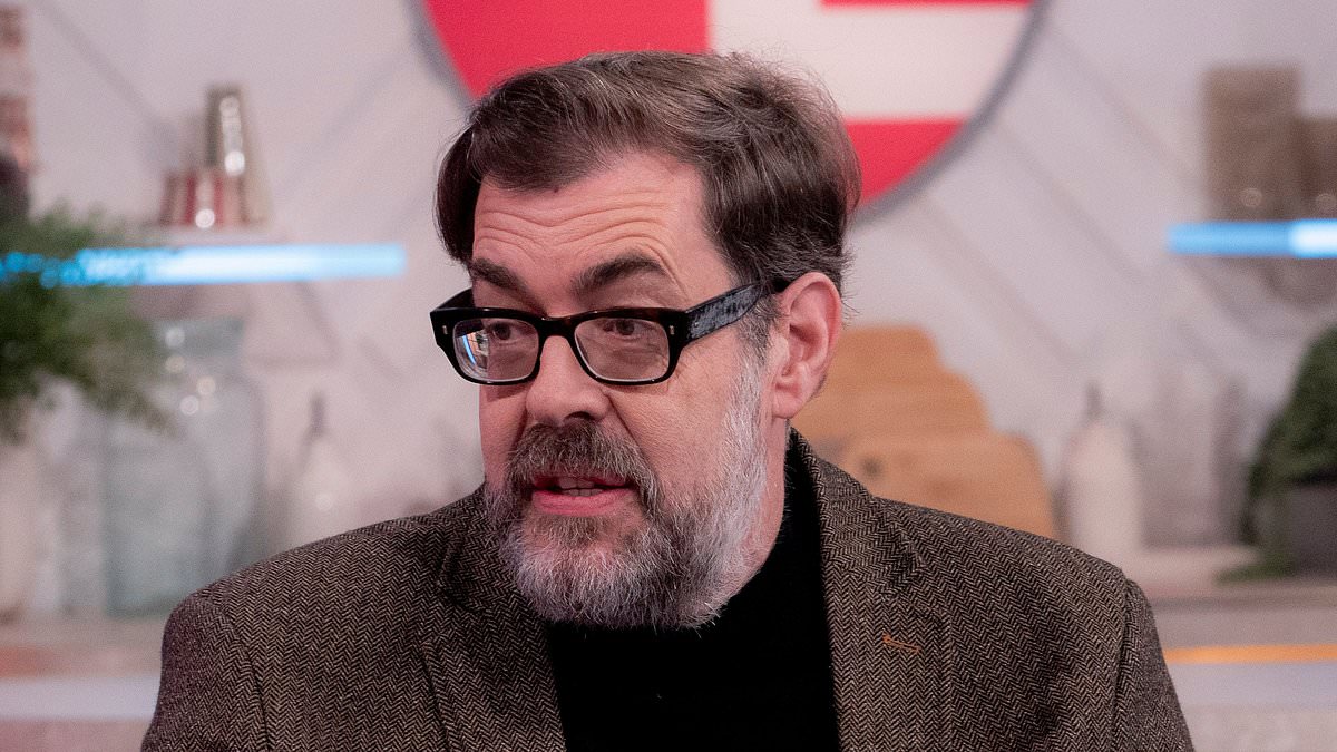 Richard Osman apologises for defending Gregg Wallace in the past as MasterChef presenter faces fresh allegations of inappropriate ‘sexualised’ behaviour [Video]