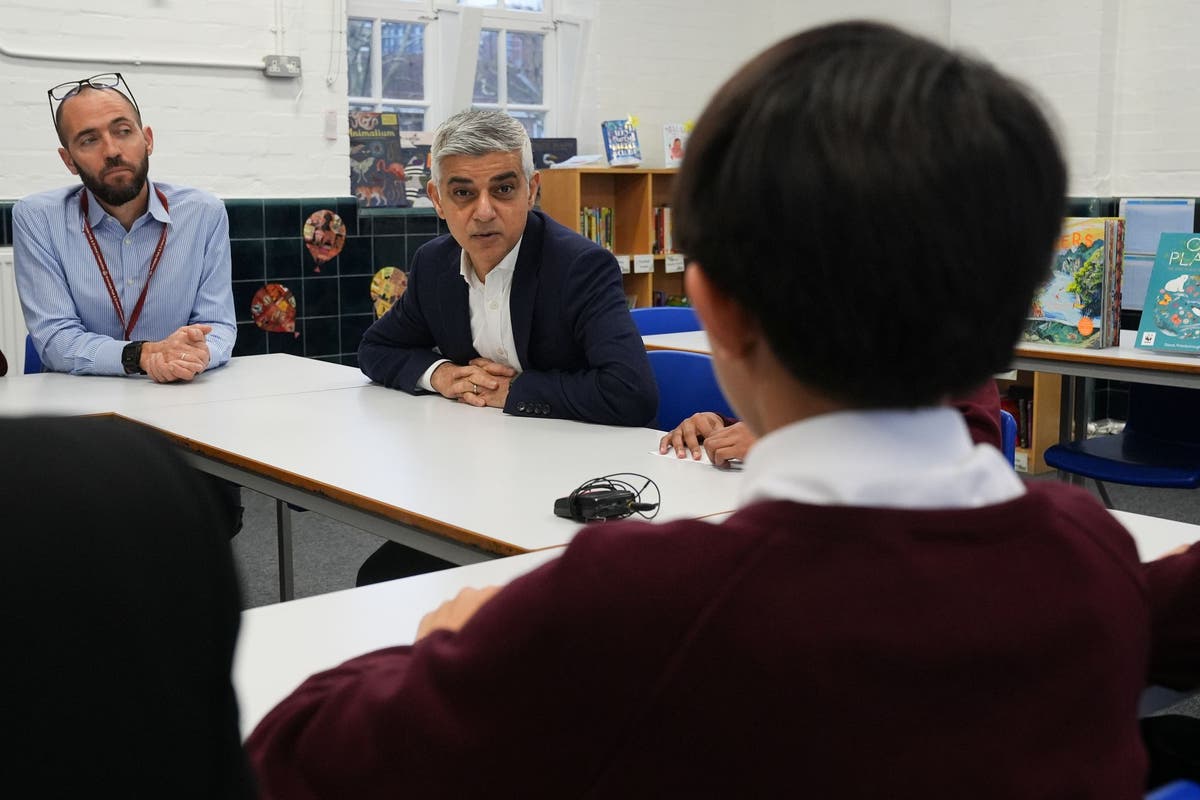 Sadiq Khan launches ‘Greener Schools’ scheme aimed at slashing carbon emissions and energy bills [Video]