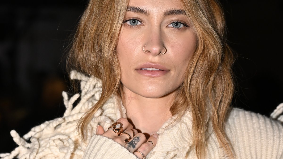 Michael Jacksons daughter Paris Jackson engaged to Justin Long  NECN [Video]