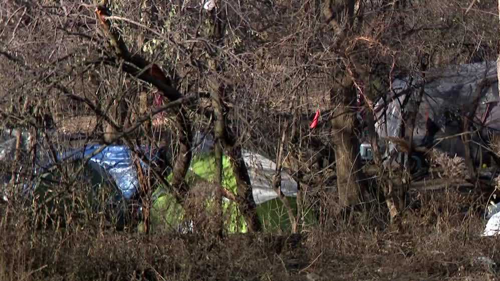 Waukesha neighbors concerned about homeless encampment growing [Video]