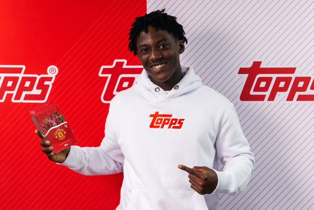 TOPPS ANNOUNCES CHELSEA, MANCHESTER UNITED, LIVERPOOL FC, ARSENAL AND MANCHESTER CITY FAN SETS  Marketing Communication News [Video]